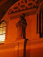 Lyon, Abbaye d'Ainay, Statue, Saint